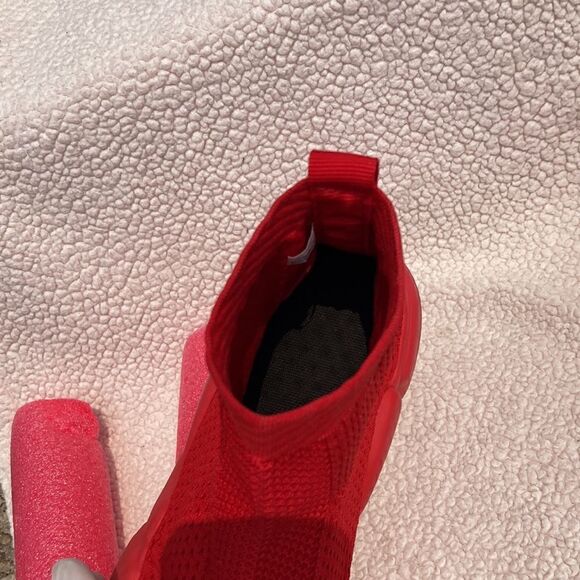 Men's Slip On Shoe Socks Workout Sneaker’s Red size 40/7.5 - Picture 8 of 10
